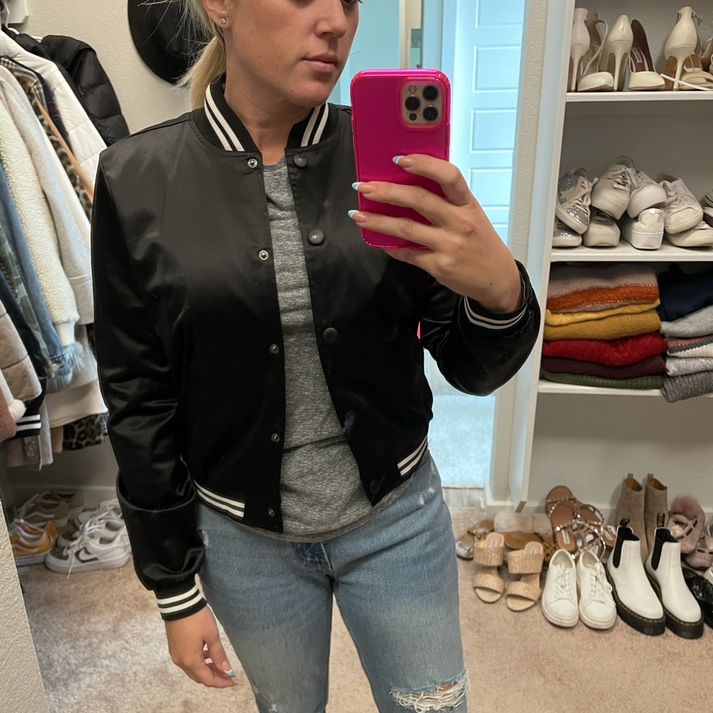AE BOMBER JACKET
